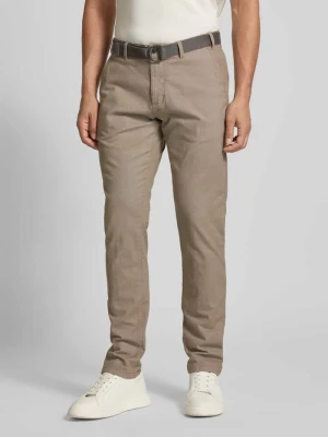 Chinosy o kroju slim fit z paskiem MCNEAL