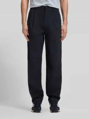 Chinosy o kroju straight fit z mieszanki bawełny model 'CHINO_ST_PLEATED_1' Boss Granatowy