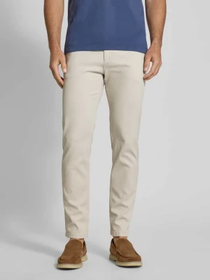 Chinosy o kroju tapered fit z wpuszczanymi kieszeniami Boss Orange