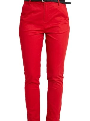 Chinosy Scotch & Soda