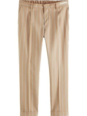 Chinosy Scotch & Soda