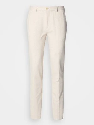 Chinosy Scotch & Soda