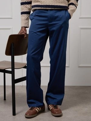 Chinosy Scotch & Soda