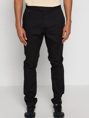 Chinosy Ted Baker