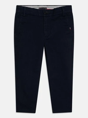 Chinosy Tommy Hilfiger