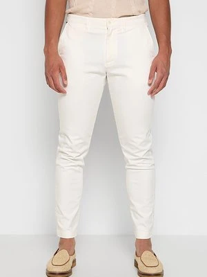 Chinosy Tommy Hilfiger