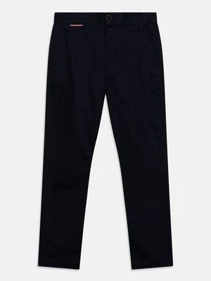 Chinosy Tommy Hilfiger