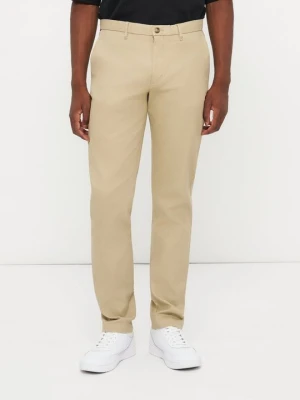 Chinosy Tommy Hilfiger piaskowy