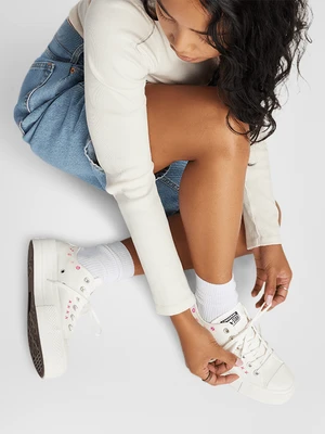 Chuck Taylor All Star Lift Floral Embroidery Low Top Converse