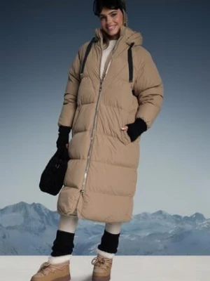 Ciemnobeżowa Długa Kurtka Pikowana Płaszcz na Zamek z Kapturem Lesea j.style