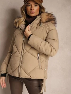 Ciemnobeżowa Kurtka z Pikowanymi Przeszyciami Kapturem i Rozcięciami na Napy Tintovia j.style