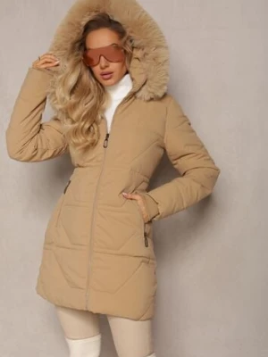 Ciemnobeżowa Pikowana Kurtka z Kapturem i Ozdobnym Futerkiem Zepiola j.style