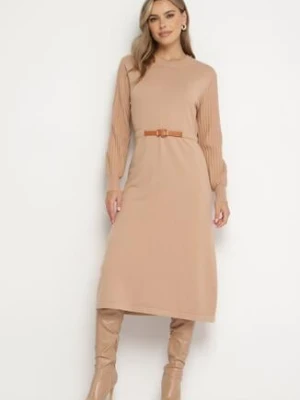 Ciemnobeżowa Sukienka z Wiskozą Ozdobiona Plisowanymi Rękawami i Paskiem Daikari unigirl