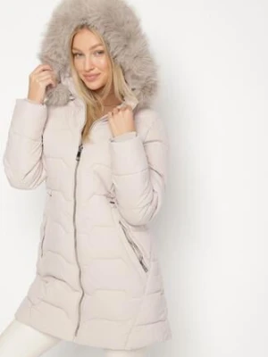 Ciemnobeżowa Taliowana Kurtka z Pikowanymi Przeszyciami i Kapturem z Futrem Mundria romee's