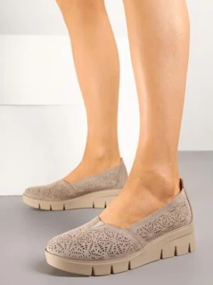 Ciemnobeżowe Ażurowe Półbuty na Tłoczonym Koturnie ze Skórzaną Wkładką Odalia potocki