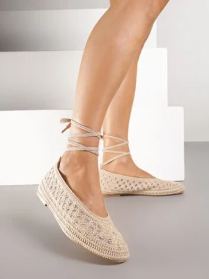 Ciemnobeżowe Balerinki Vices z Szydełkową Cholewką i Wiązaniem Wokół Kostki Ernelia