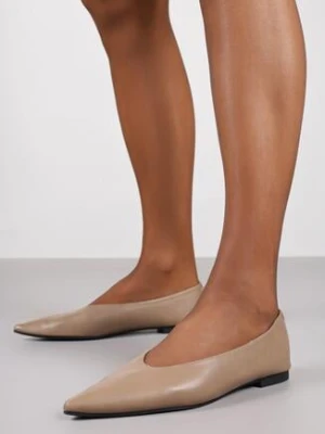 Ciemnobeżowe Balerinki Vices ze Szpiczastym Noskiem i Wkładką ze Skóry Naturalnej Belvisse