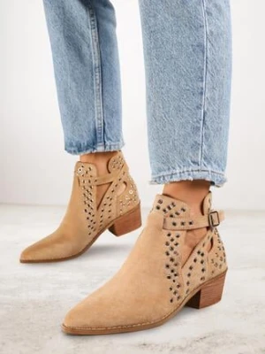 Ciemnobeżowe Botki Kowbojki Vices na Obcasie Ozdobione Wycięciem i Metalicznymi Wstawkami Nelori