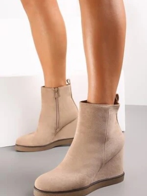 Ciemnobeżowe Botki na Koturnie Selleri