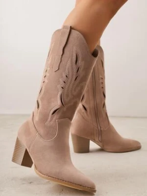 Ciemnobeżowe Botki Typu Kowbojki VICES na Obcasie z Ażurową Cholewką Eranata