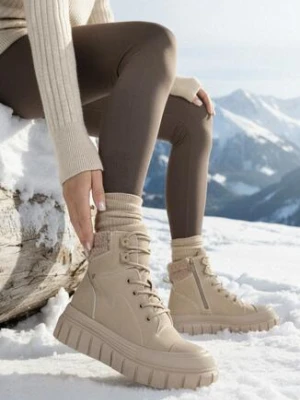 Ciemnobeżowe Botki Typu Trapery Vices na Grubej Tłoczonej Podeszwie Anerrive