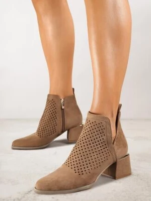 Ciemnobeżowe Botki Vices na Słupku z Metaliczną Wstawką i Ażurowym Zdobieniem Vleferdia