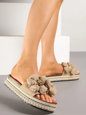 Ciemnobeżowe Klapki na Platformie z Plecionym Sznurkiem Misiem i Kwiatem 3D Firfitra givana