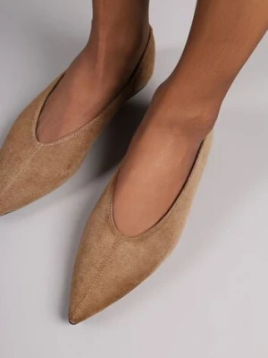 Ciemnobeżowe Klasyczne Balerinki Vices z Noskiem w Szpic Farrie