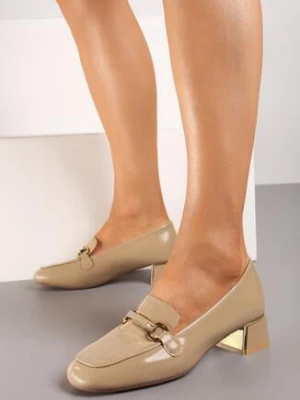 Ciemnobeżowe Półbuty Lakierowane na Słupku z Ozdobą i Cyrkoniami Hloeli