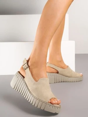 Ciemnobeżowe Sandały na Tłoczonym Koturnie Vices Reaveline