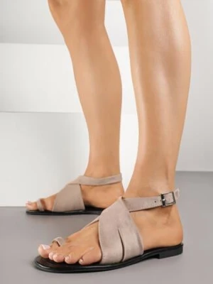 Ciemnobeżowe Sandały Vices w Stylu Japonek Naliessa