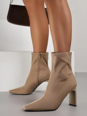 Ciemnobeżowe Skarpetkowe Botki na Słupku z Noskiem w Szpic Atine