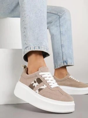 Ciemnobeżowe Sneakersy Kultowe Tenisówki na Platformie z Koturnem i Paskami Ozdobionymi Wzorem w Łaty Elisara ideal