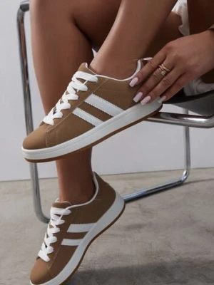 Ciemnobeżowe Sneakersy Ozdobione Motywem Pasków Flortewi sport