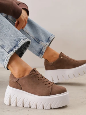 Ciemnobeżowe Sneakersy VICES na Grubej Tłoczonej Podeszwie Cheka Beżowy