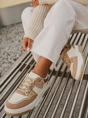 Ciemnobeżowe Sneakersy z Brokatowym Serduszkiem Asitalla