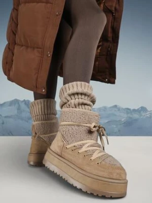 Ciemnobeżowe Śniegowce na Grubej Podeszwie Ozdobione Barankiem Terinae