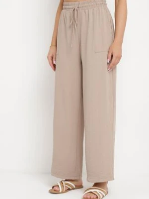 Ciemnobeżowe Spodnie z Prostą Nogawką i Kieszeniami oraz Sznurkiem w Talii Qulai defox