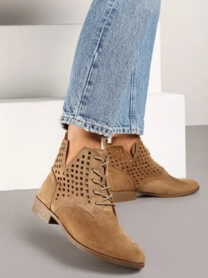 Ciemnobeżowe Sznurowane Botki Vices ze Skórzaną Wkładką i Ażurową Cholewką za Kostkę i Wycięciem Tlixa