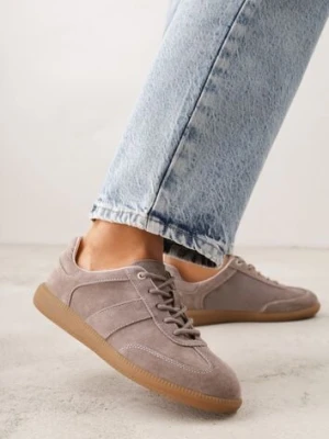 Ciemnobeżowe Zamszowe Sneakersy z Wkładką ze Skóry Naturalnej w Stylu Tenisówek Adredine goodin