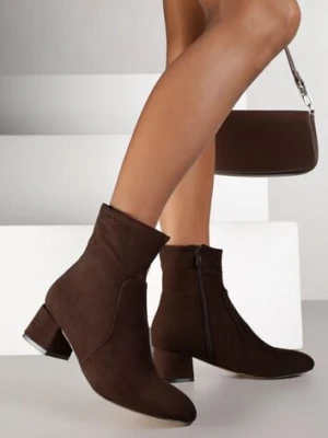 Ciemnobrązowe Botki Vices na Słupku Ozdobione Przeszyciem Ariske