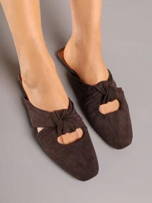 Ciemnobrązowe Klapki Vices Typu Mule z Ozdobnym Supłem Elitina