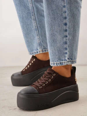 Ciemnobrązowe Sneakersy VICES na Platformie z Metaliczną Aplikacją i Napisem Beli Brązowy