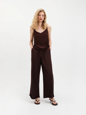 Ciemnobrązowe spodnie tkaninowe Top Secret