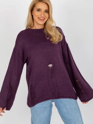 Ciemnofioletowy damski sweter
oversize z dziurami BADU
