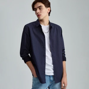 Ciemnogranatowa koszula slim fit w kropki House