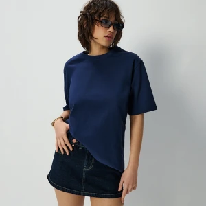 Ciemnogranatowa luźna koszulka basic z okrągłym dekoltem House