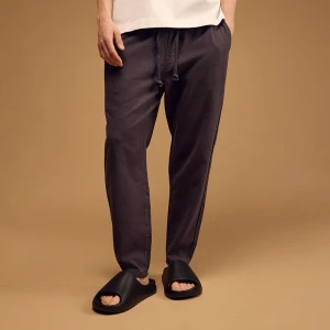 Ciemnoszare spodnie carrot fit z lnem House