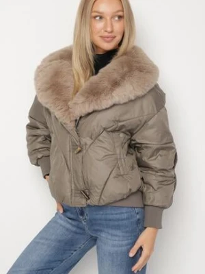 Ciemnozielona Pikowana Kurtka o Pudełkowym Kroju z Kapturem z Futerkiem Rivitta bh forever