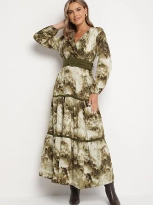 Ciemnozielona Sukienka o Kopertowym Kroju w Abstrakcyjny Wzór z Gumką i Paskiem w Talii Edinolla rosa